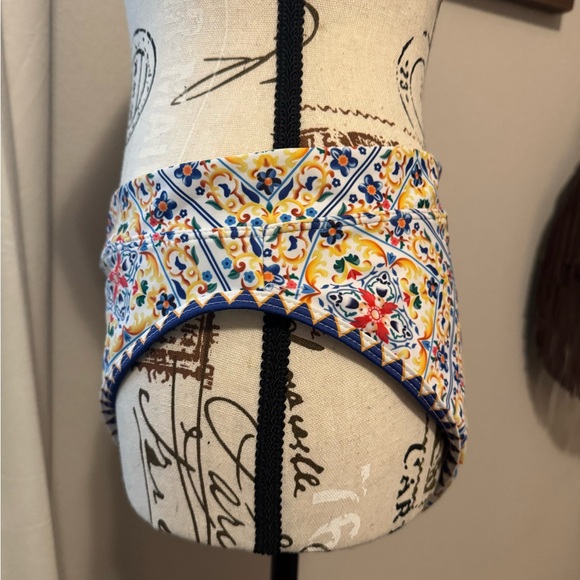 Colorful Patterned Bikini Set - Picture 4 of 4